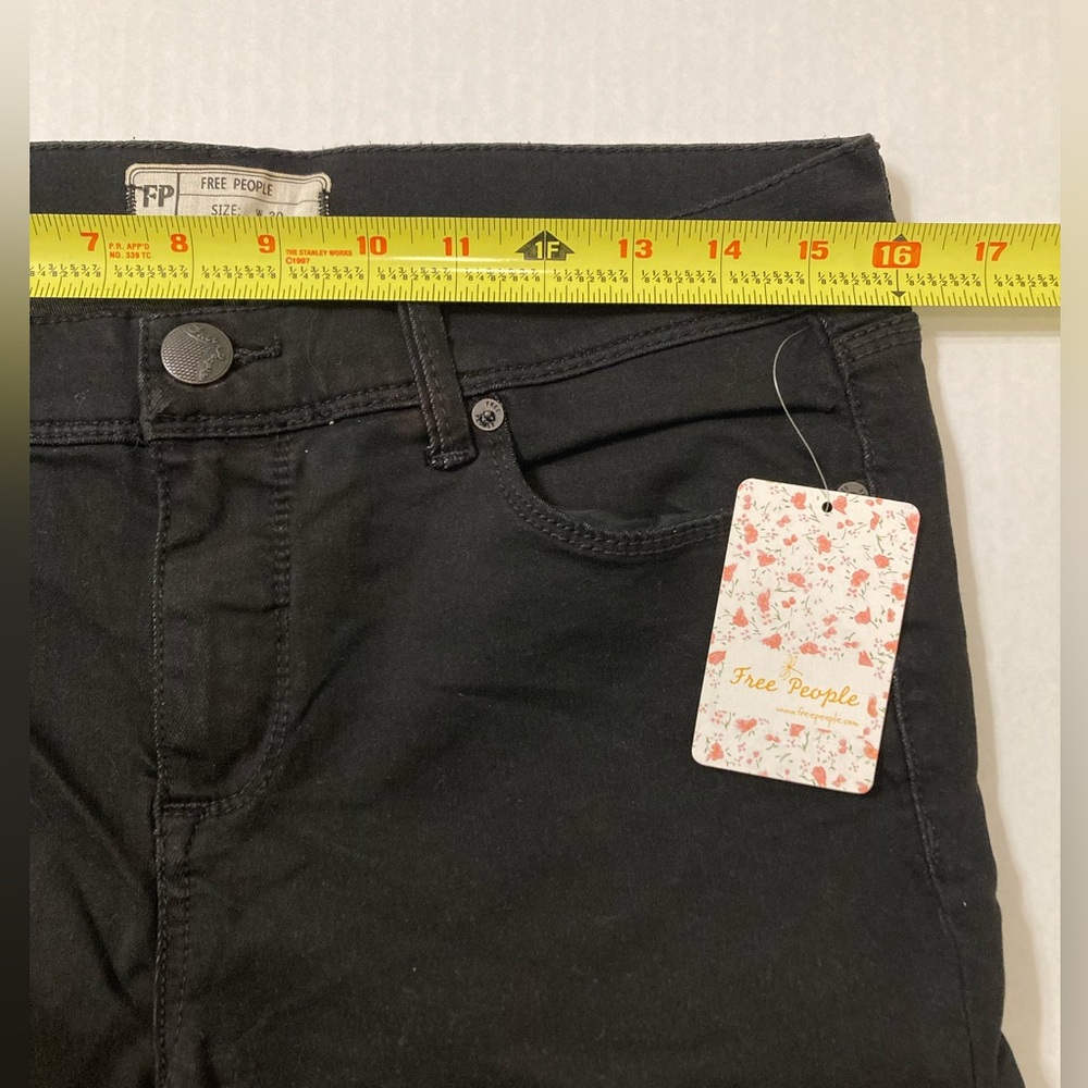Free People | NWT Women’s Black Denim Cropped Jeans - Picture 8 of 11